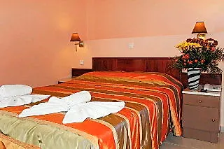 Hotel de apartamente Leonidas &